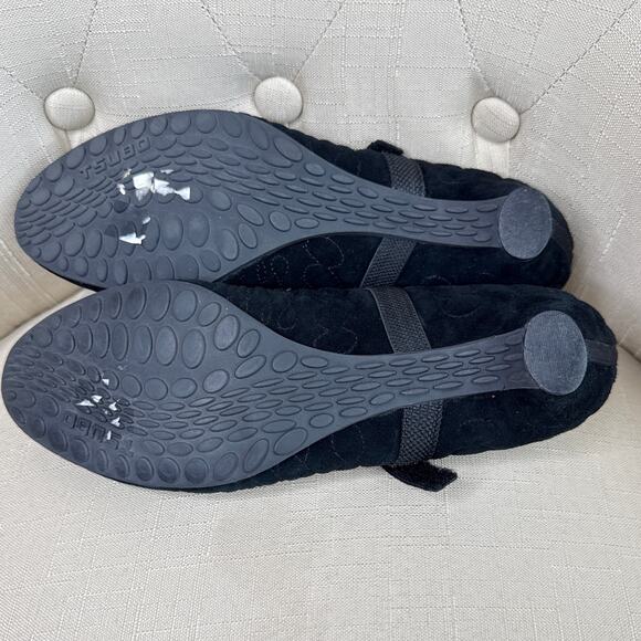 TSUBO Women's Juba Suede Leather Quilted Mary Jane Kitten Heels Size 8 Black‎ - Picture 7 of 10